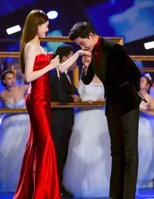 娱乐圈吃瓜爆料两个教授,揭秘两位教授的娱乐圈幕后故事 第2张 娱乐圈吃瓜爆料两个教授,揭秘两位教授的娱乐圈幕后故事 第2张